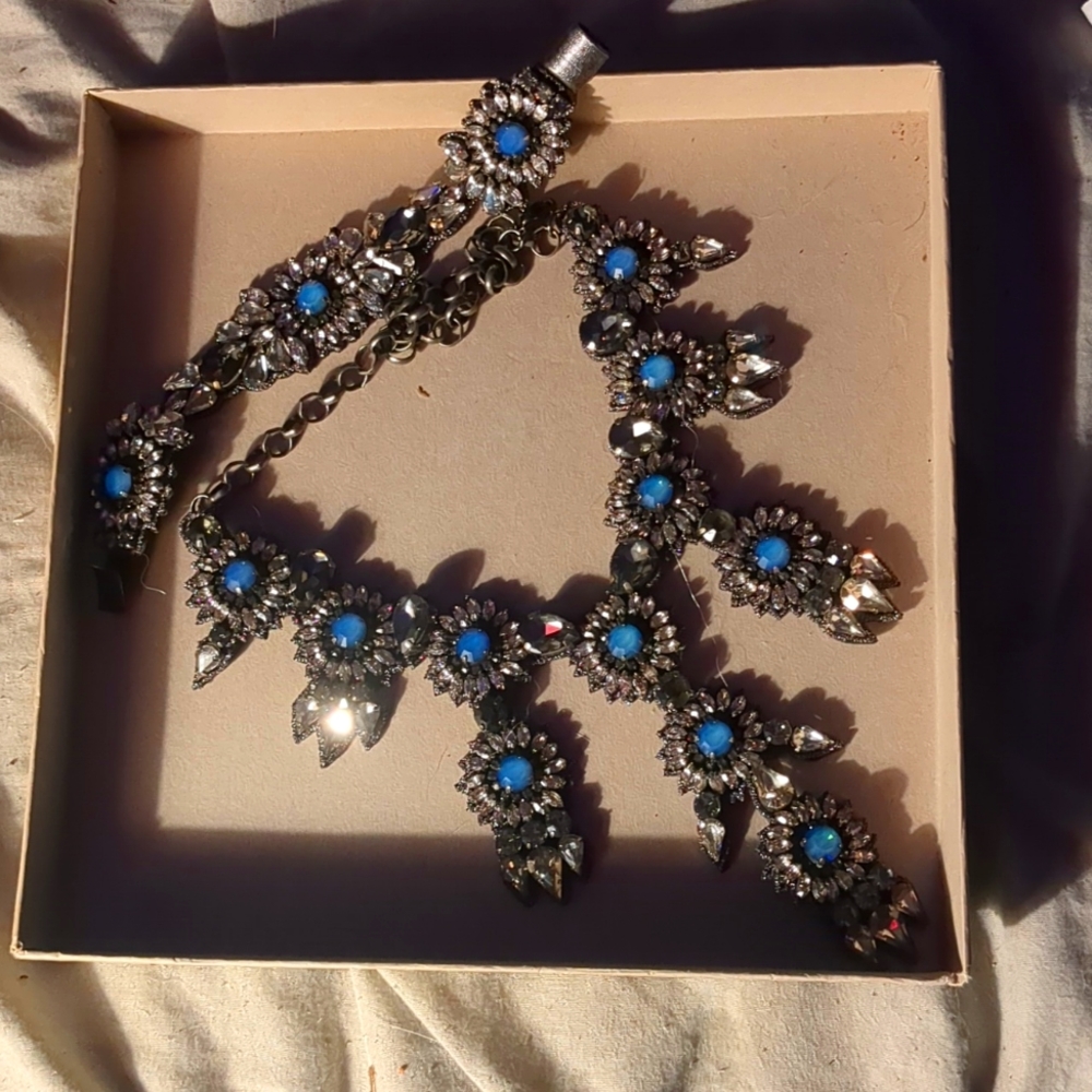Deepa Gurnnani gorgeous handmade necklace and bracelet